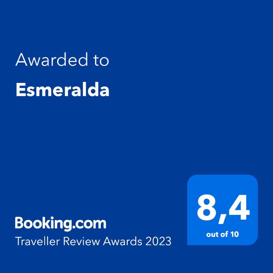Esmeralda กาเยาซัลวาเค ภายนอก รูปภาพ